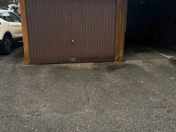Garage à louer