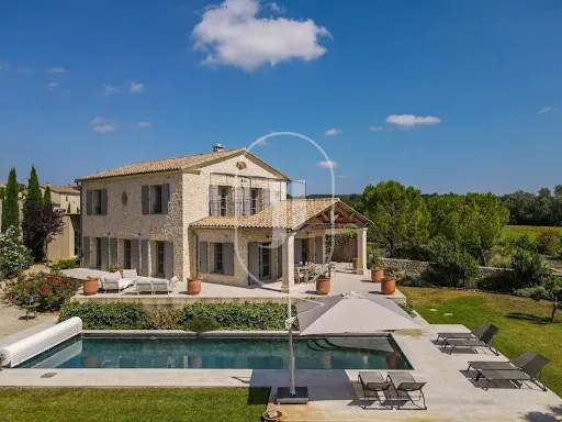 Maison 7 pièces 203 m²