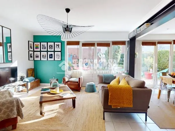 Maison 6 pièces 151 m²