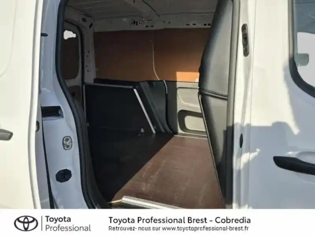 Toyota Proace city medium 100 d-4d start mc24 — photo 7