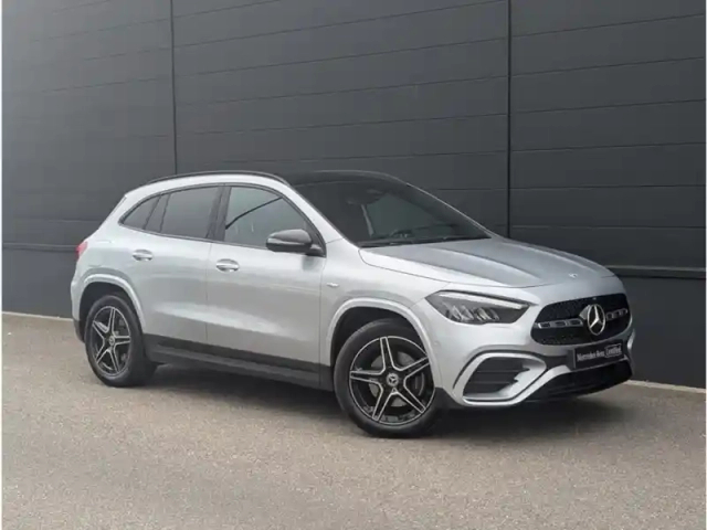 Mercedes Gla 250 e hybrid — photo 6