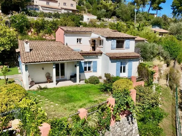 Maison 7 pièces 211 m²