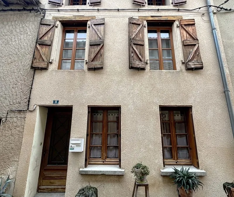 Photo 1