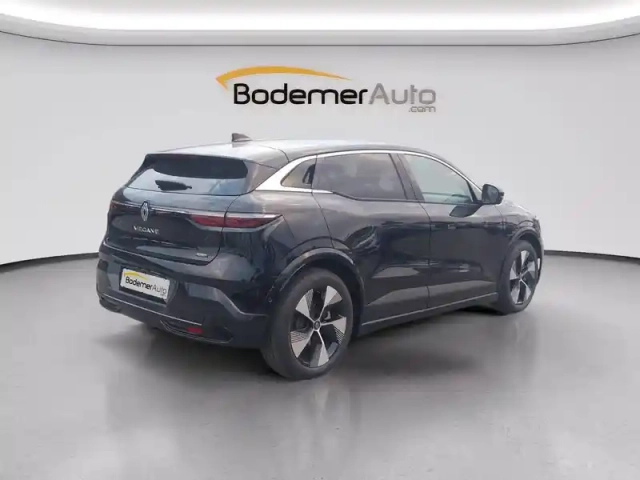 Renault Megane e-tech 220 ch autonomie confort gsr2 — photo 5