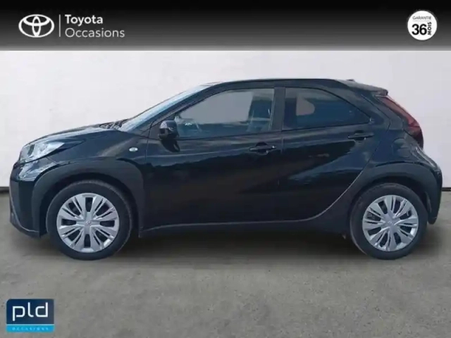Toyota Aygo x 1.0 vvt-i 72ch dynamic — photo 3