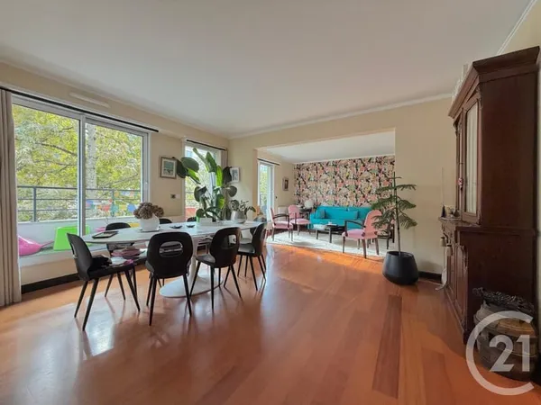 Appartement 4 pièces 92 m²