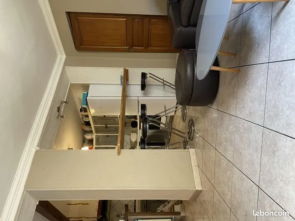Petite maison de ville, tranquille