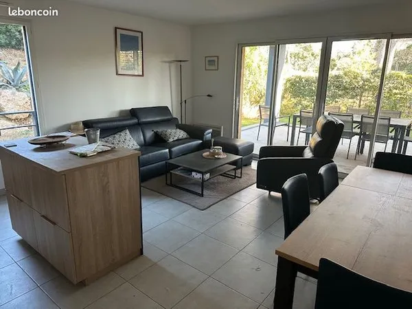 Superbe appartement T3 calme de 72 m2 en RDC dans résidence calme et arborée à deux pas de toutes co