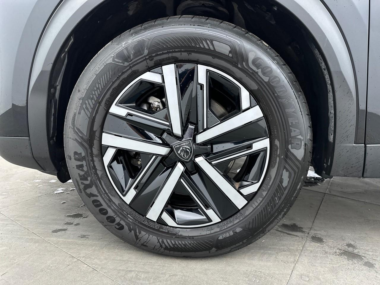 Peugeot 2008 hybrid 136 e-dcs6 style — photo 14