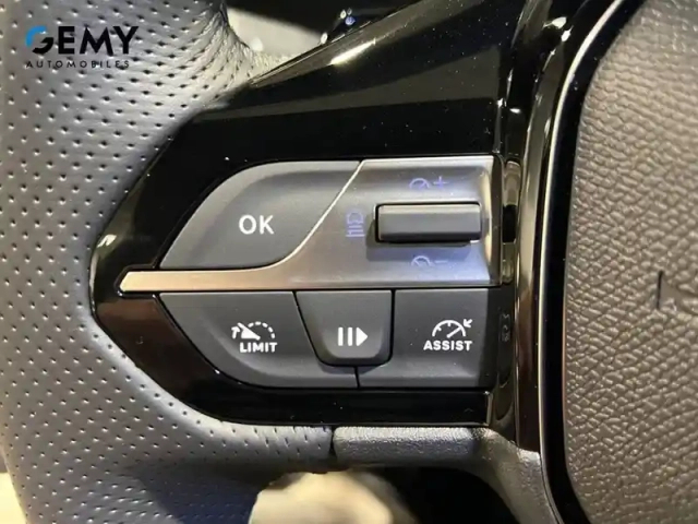 Peugeot 308 electrique 55 kwh 156ch — photo 12