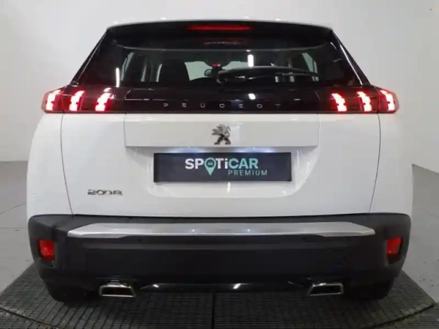 Peugeot 2008 1.2 puretech 130ch s&amp;s active business eat8 7cv — photo 5
