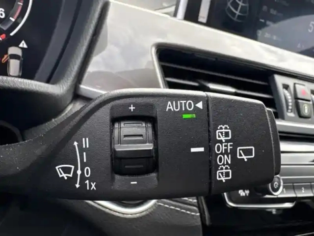 Bmw X1 sdrive18da 150ch xline — photo 13