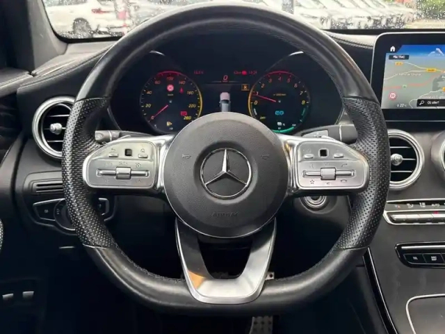 Mercedes Glc coupé 300 e 9g-tronic 4matic — photo 6