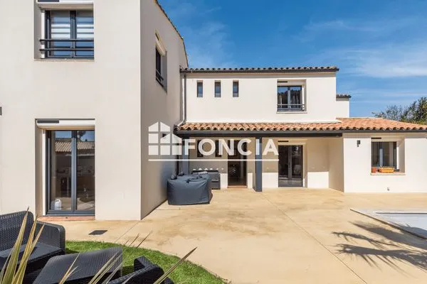 Maison 7 pièces 200 m²