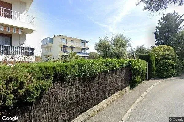 Juan les pins, 2 pièces, terrasse sud, jardin 385m²