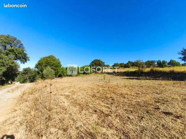 Terrain 7 000 m² Vives