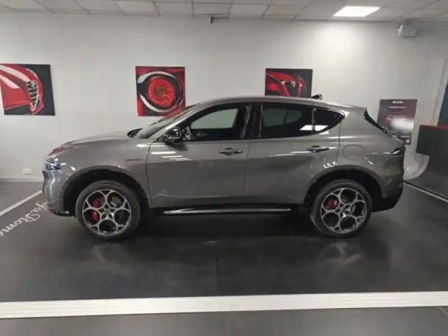 Alfa Romeo Tonale 1.3 ibrida plug-in 280ch veloce at6 e-q4 — photo 4