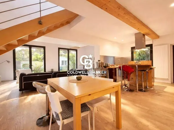 Maison 7 pièces 190 m²