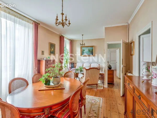 Maison de ville 7 pièces 219 m²