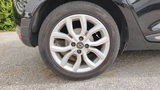 Renault Clio 1.5 dCi 90 - Intens – 2019 – 98082 km – Diesel – Boîte Manuelle — photo 29