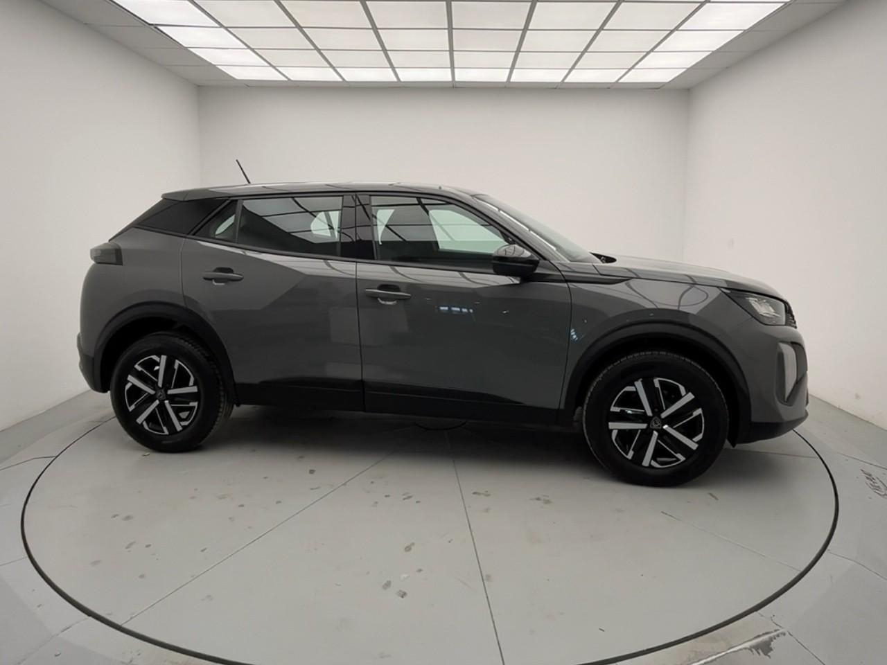 Peugeot 2008 hybrid 136 e-dcs6 active — photo 6