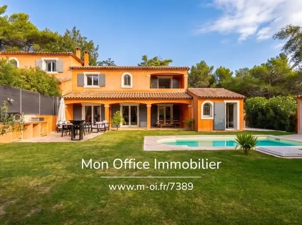 Référence : 7389-JDO - Maison familiale 4 chambres avec piscine et terrain de 1 260 m² à Venelles