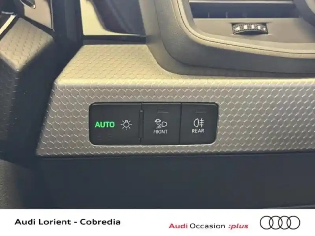 Audi A1 sportback 30 tfsi 110ch s line s tronic 7 — photo 12