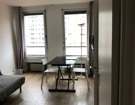 Studio 1 pièce 26 m²