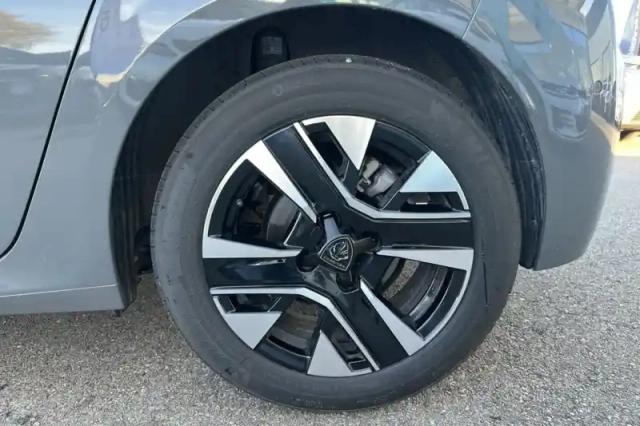 Peugeot 208 100 s&amp;s bvm6 — photo 85