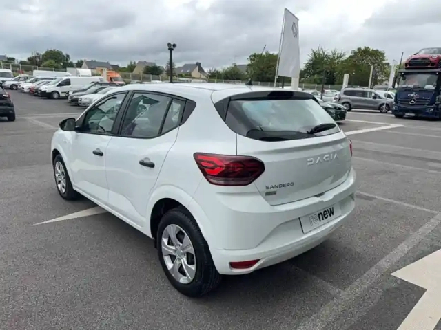 Dacia Sandero eco-g 100 — photo 8