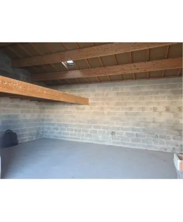 Hangar à louer 61 m2 avec mezzanine