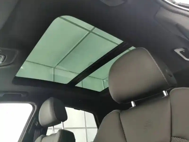 Audi Q5 sportback 40 tdi 204 s tronic 7 quattro — photo 32