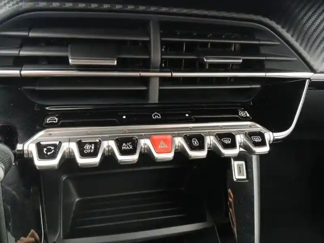 Peugeot 208 puretech 100 s&amp;s bvm6 — photo 38