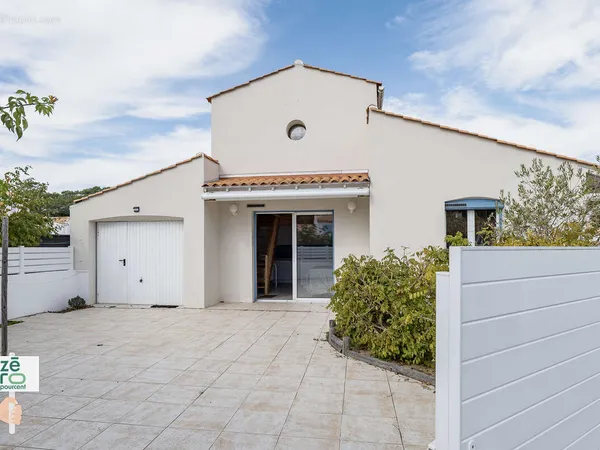 Maison rénovée à deux pas de l'océan La Tranche-sur-Mer, emplacement premium et vie tout à pied