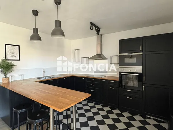 Appartement Location Aix-en-Provence 3p 72m² 1420€