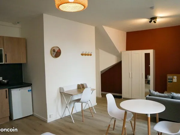 Studio rénové Hypercentre Montargis
