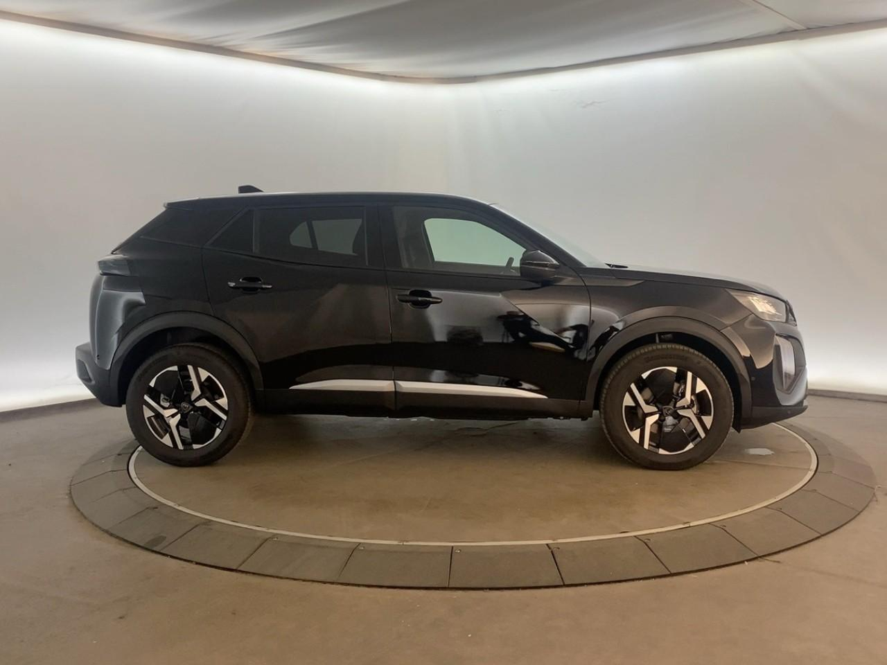 Peugeot 2008 hybrid 145 ch e-dcs6 allure — photo 4