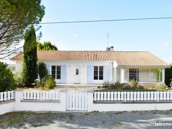 Maison 157 m² - 4 chambres, piscine, proche d'Eymet