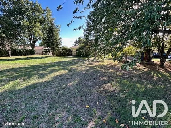 Terrain 715 m² Saint-Gelais