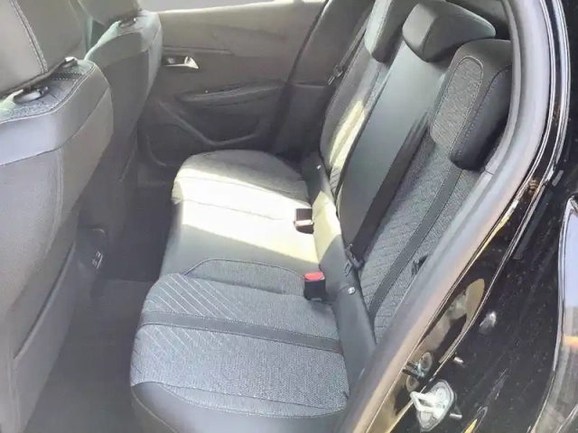 Peugeot 208 turbo 100 ch bvm6 — photo 12