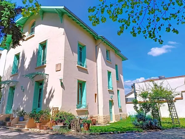Maison de luxe 7 pièces 220 m²