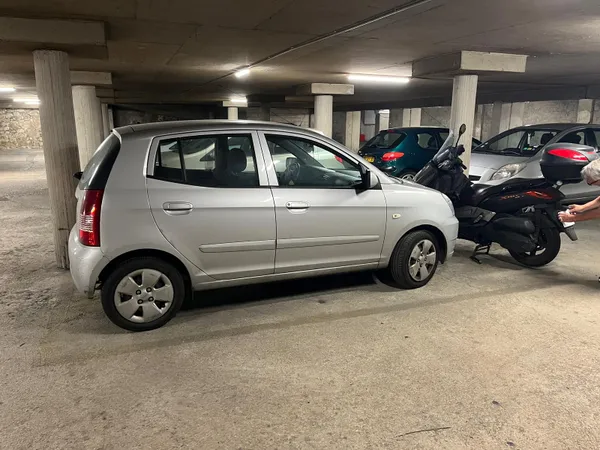 Vends parking - Puteaux centre