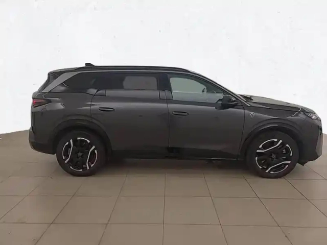 Peugeot 5008 electrique 210 ch 73 kwh — photo 4