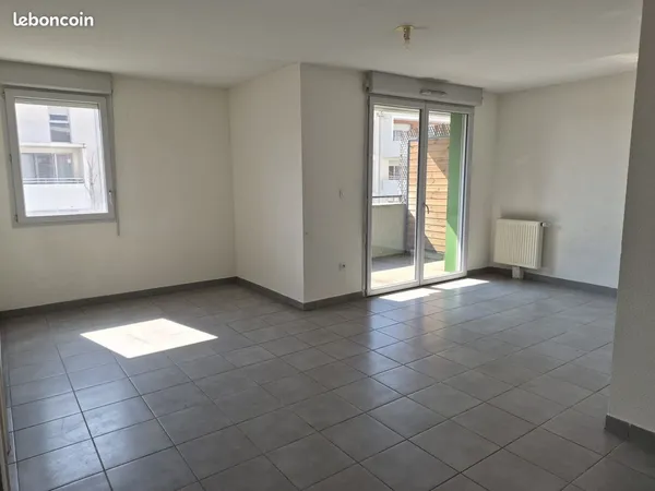 T2 meublé avec parking en sous sol