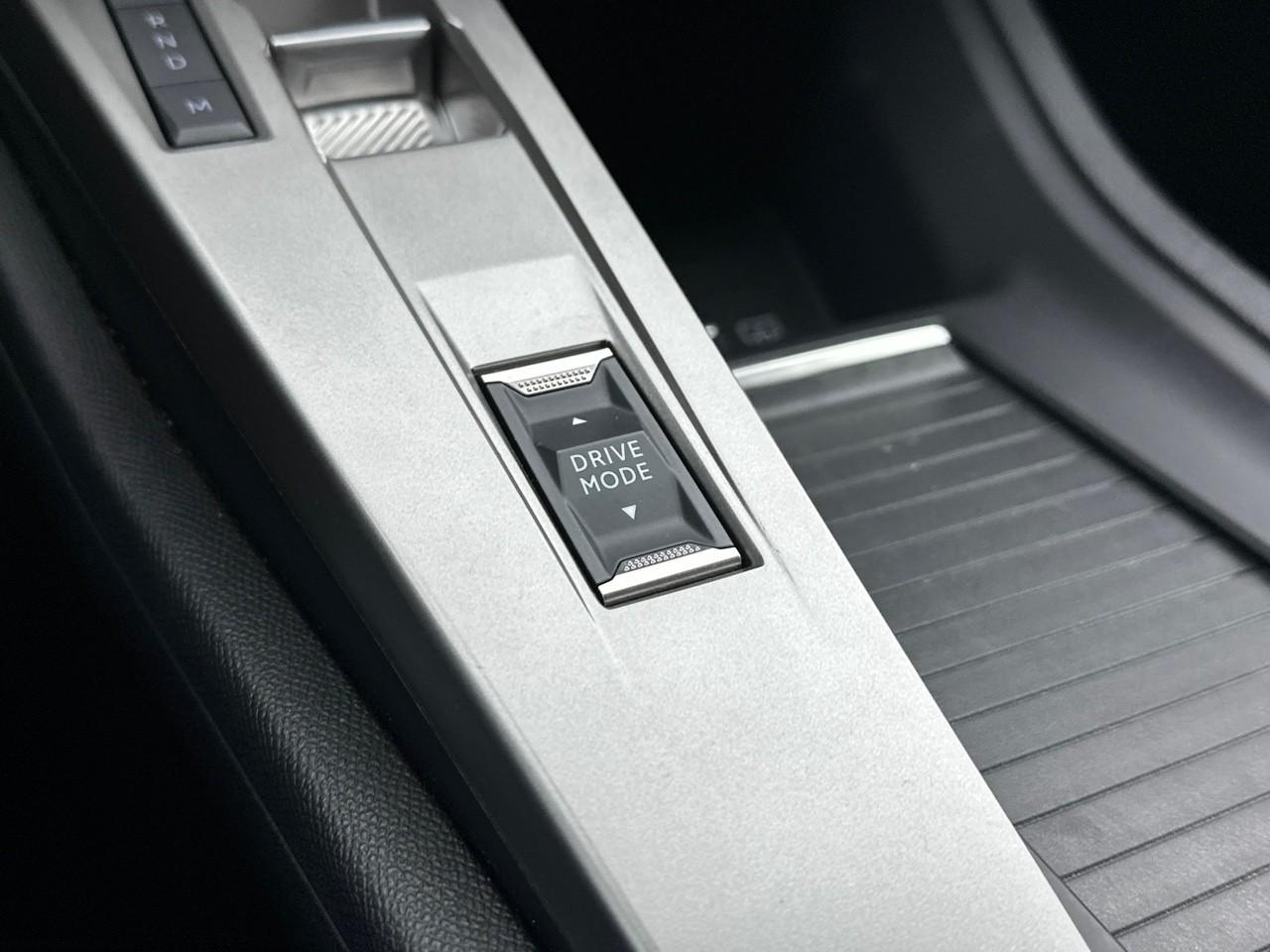 Peugeot 308 hybrid 145 e-dcs6 allure — photo 31