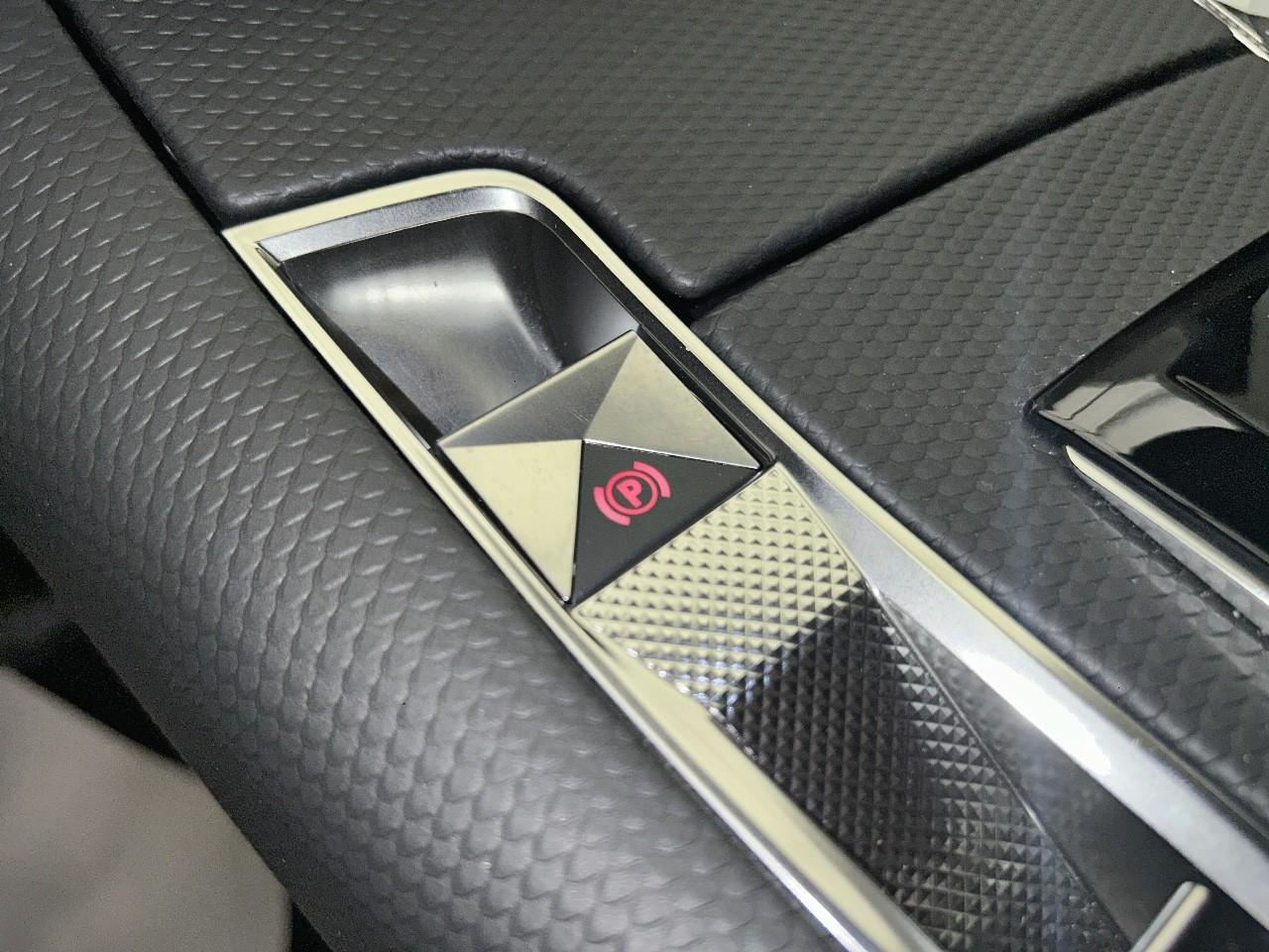 Ds Ds 7 crossback bluehdi 130 eat8 bastille — photo 18