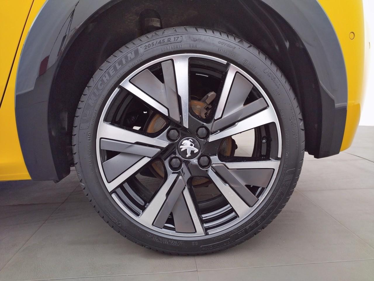 Peugeot 208 puretech 100 s&s eat8 gt — photo 16