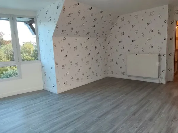 Loue F3, 74 m2- BARENTIN Centre- Chauffage et eau chaudes compris ds les charges