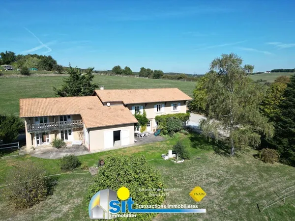 Maison 10 pièces 350 m²