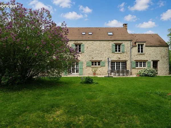 Maison 10 pièces 350 m²